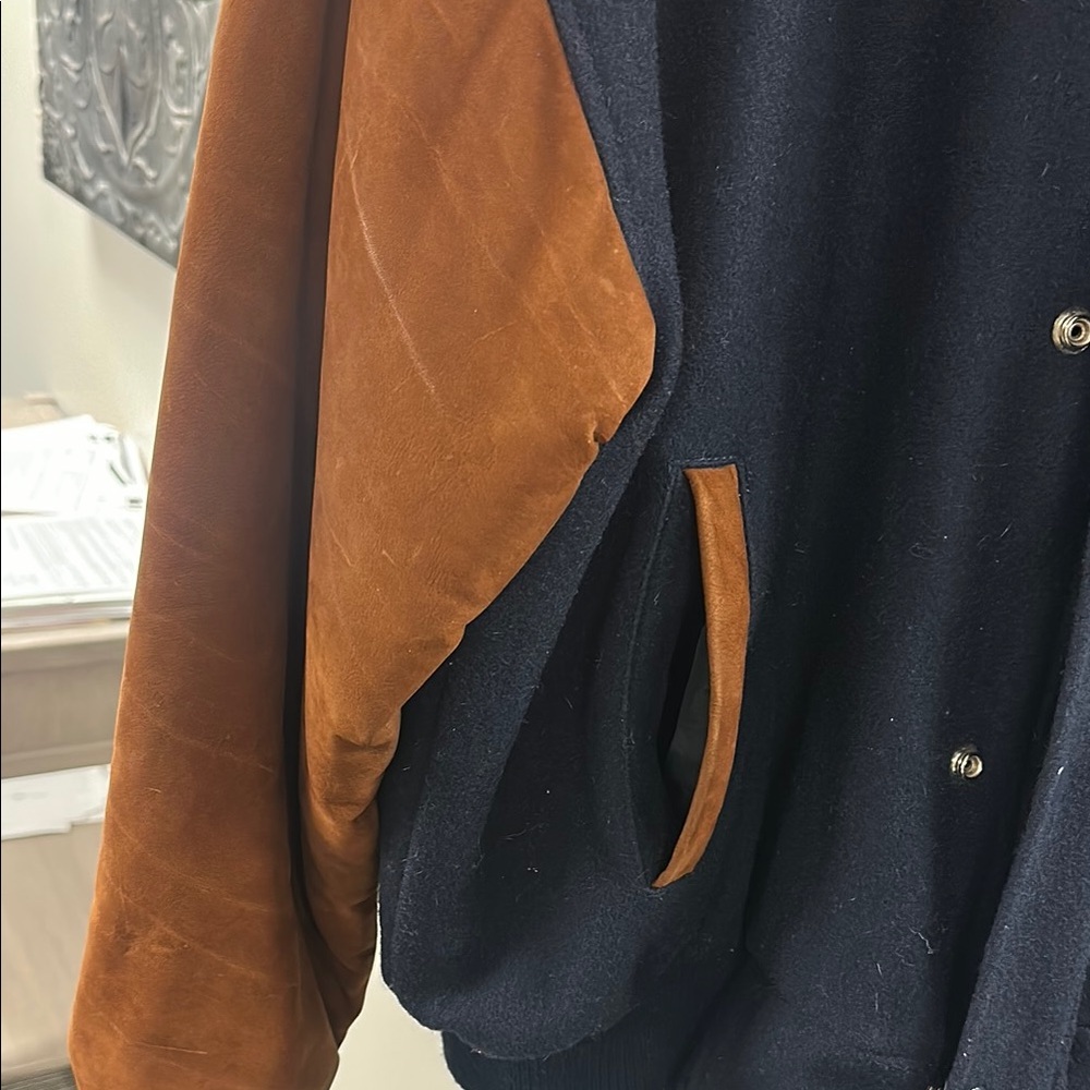 Mercedes-Benz Men's Jacket - Picture 3 of 8